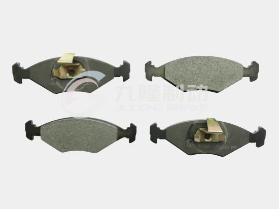 None-Dust Ceramic and Semi-Metal High Quality Auto Parts Brake Pads for FIAT Volkswagen (D350/5882984)
