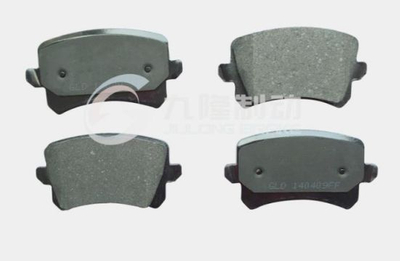 Ceramic High Quality Auto Brake Pads for Audi A6 Q3 Skoda Volkswagen Passat (D1348/8U0698451D) Auto Parts ISO9001